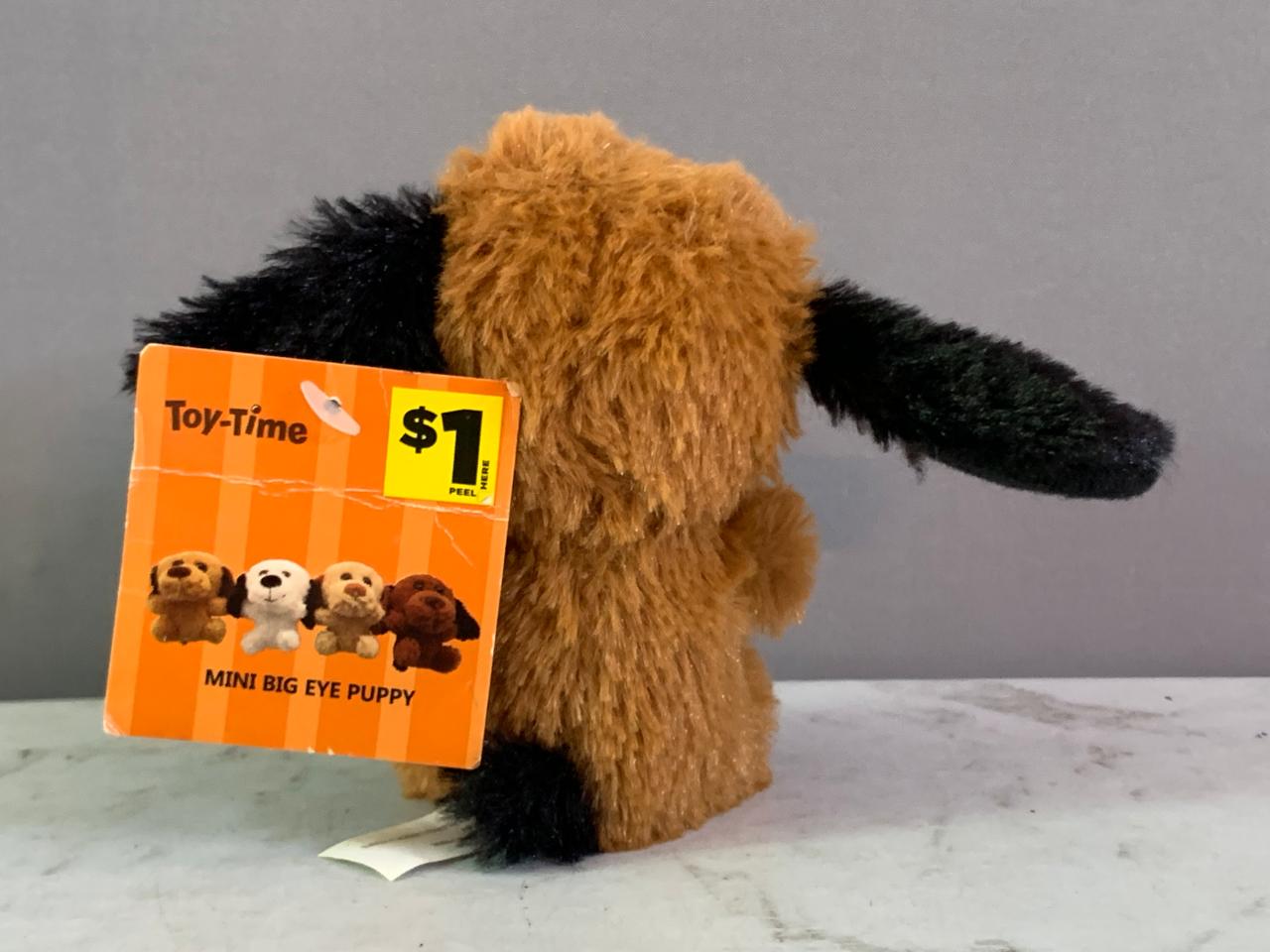 Ty Beanie Baby "Deputy" Dog Plush Toy. (New)