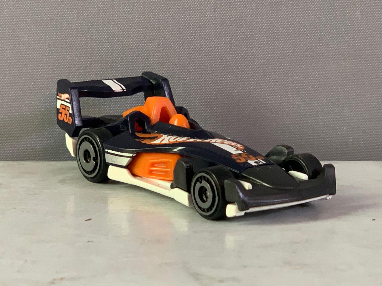 Hot Wheels HW-4-Trac.