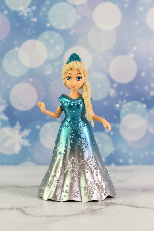 Mattel Disney Frozen MagiClip or Flip 'n Switch Elsa Small Doll.