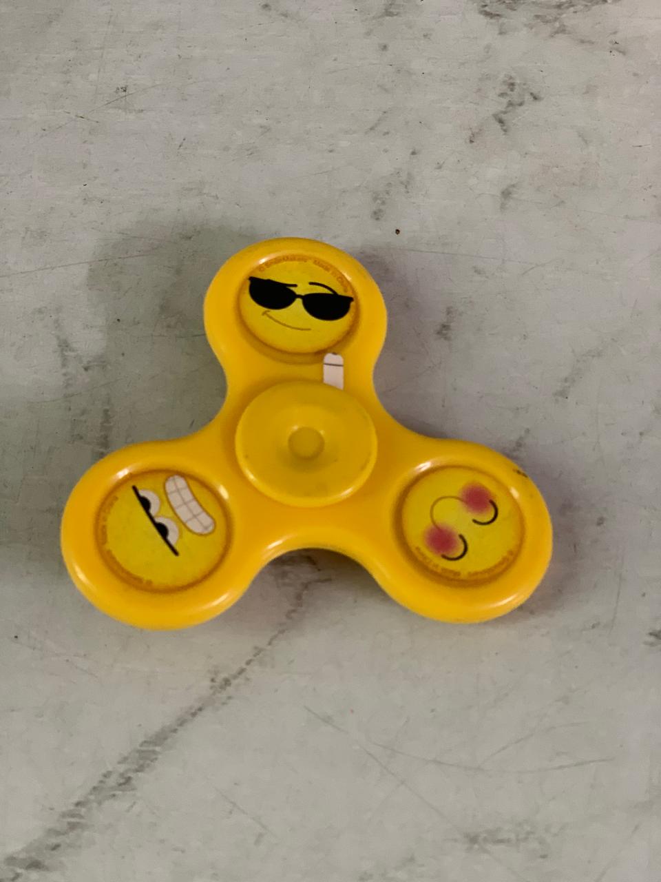 Tri-Fidget Spinner.(Rs 100 advance)