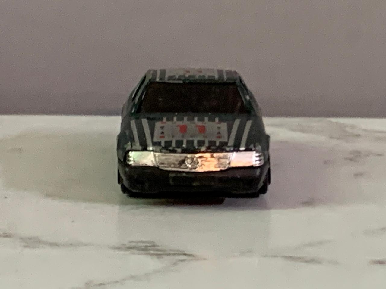Yat Ming (No. 812) Mercedes-Benz 500SL.