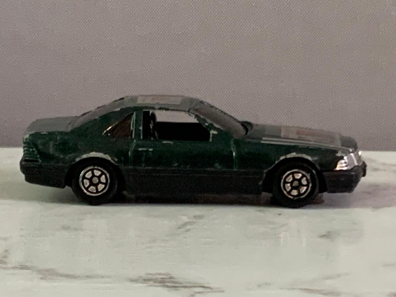Yat Ming (No. 812) Mercedes-Benz 500SL.