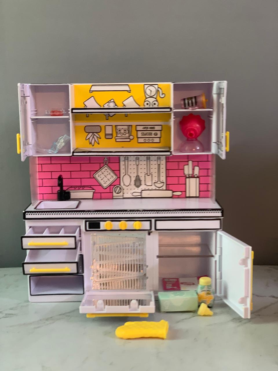 MGA's Miniverse Make It Mini Kitchen, Kitchen Playset. (Rs 250 advance)