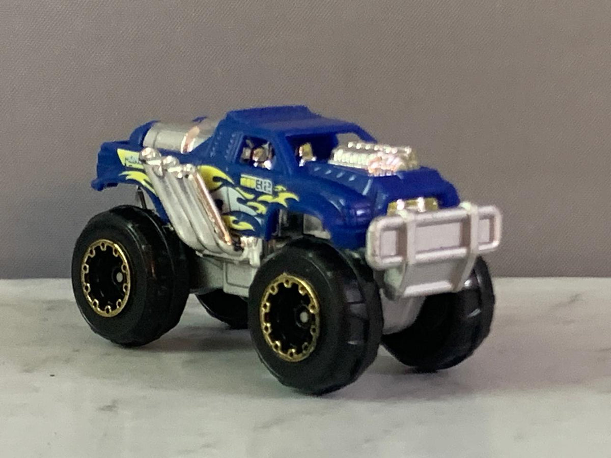 Zuru Metal Machines Road Rampage Vehicle.