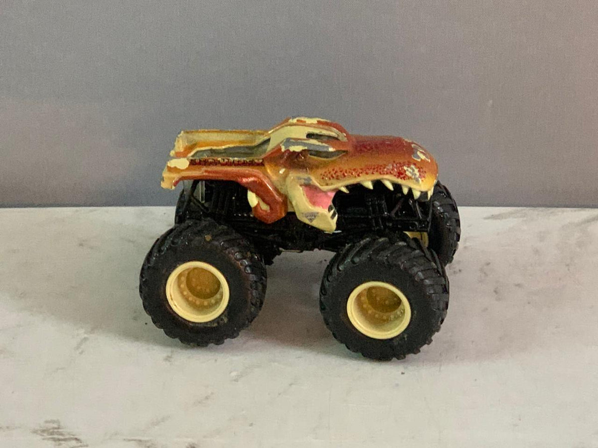 Hot Wheels Monster Jam Mega-Wrex. (Must check video) (Rs 150 advance)