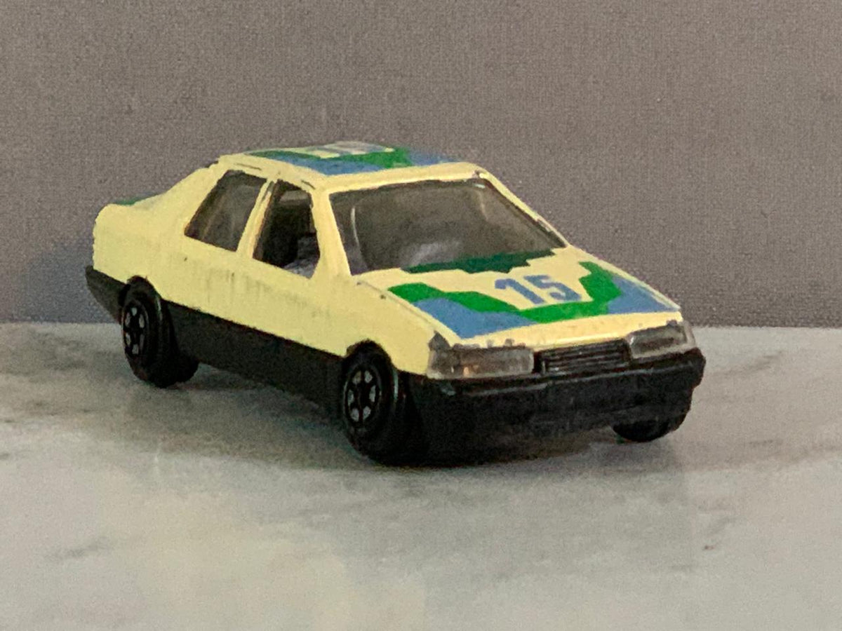 Yatming No. 815 Ford Sierra Sapphire.