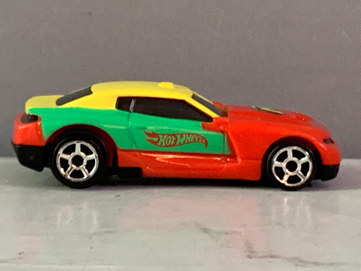 Hot Wheels DC Comics Robin Pull Back Car.