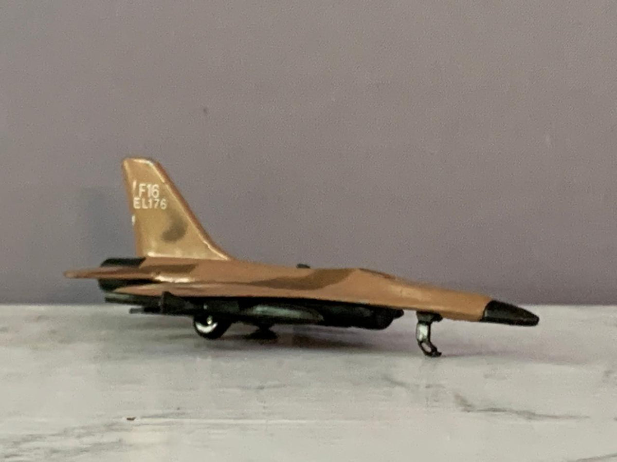 F-16 Fighting Falcon Die-Cast Fighter Jet Toy.(front tyre broken, must check video) (Rs 100 advance)