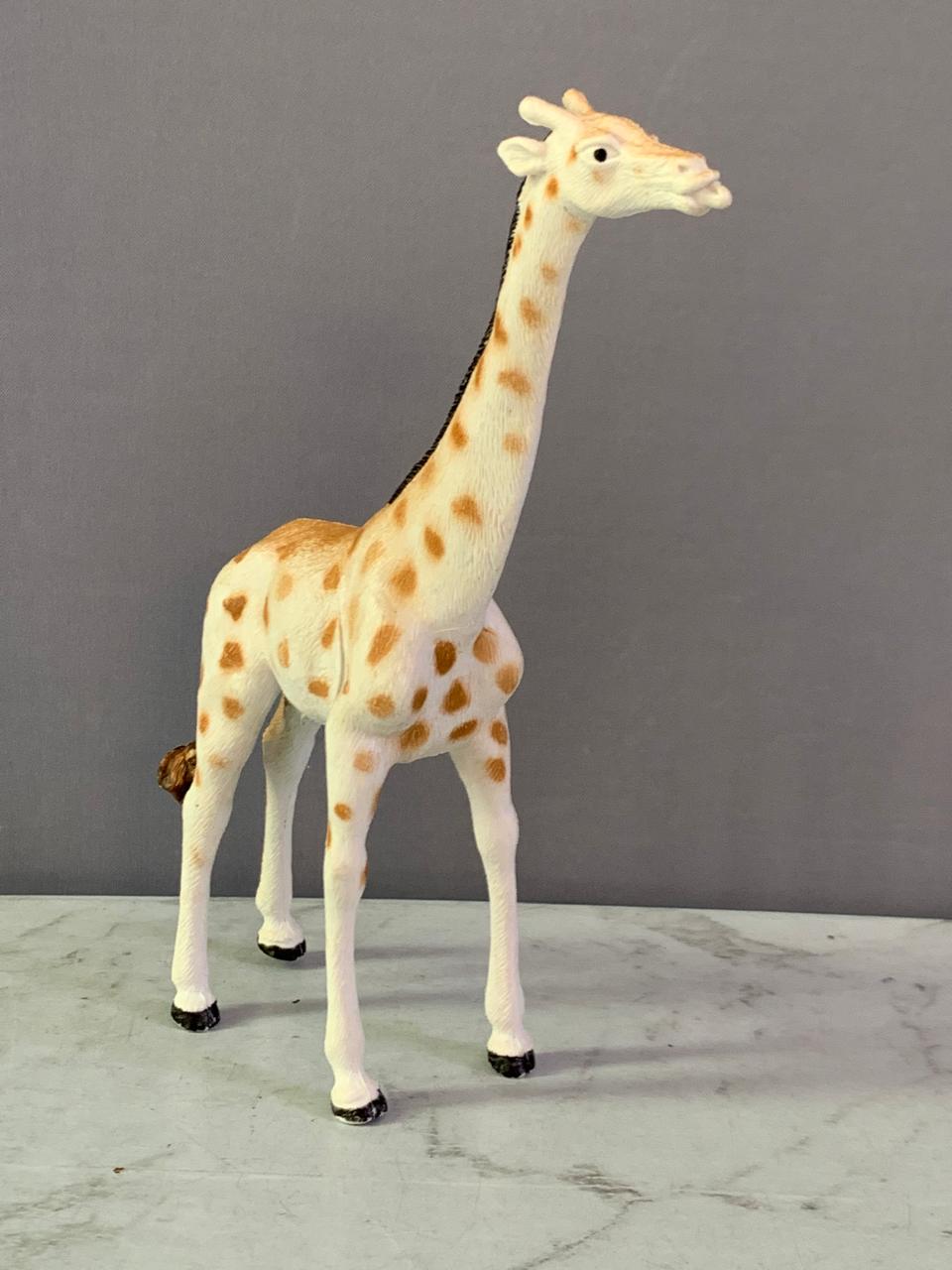 Giraffe Toy Figurine. (Rs 100)