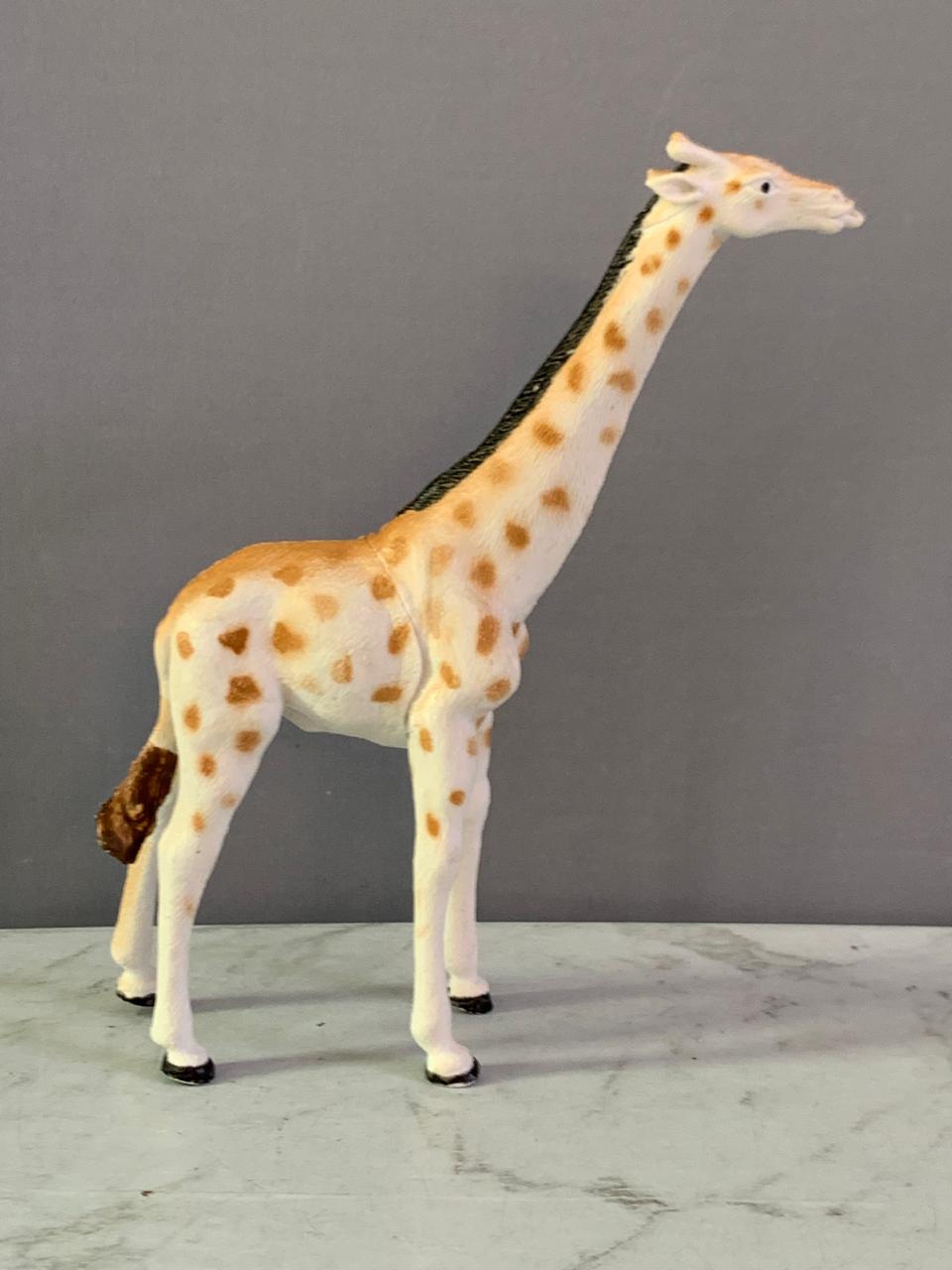 Giraffe Toy Figurine. (Rs 100)