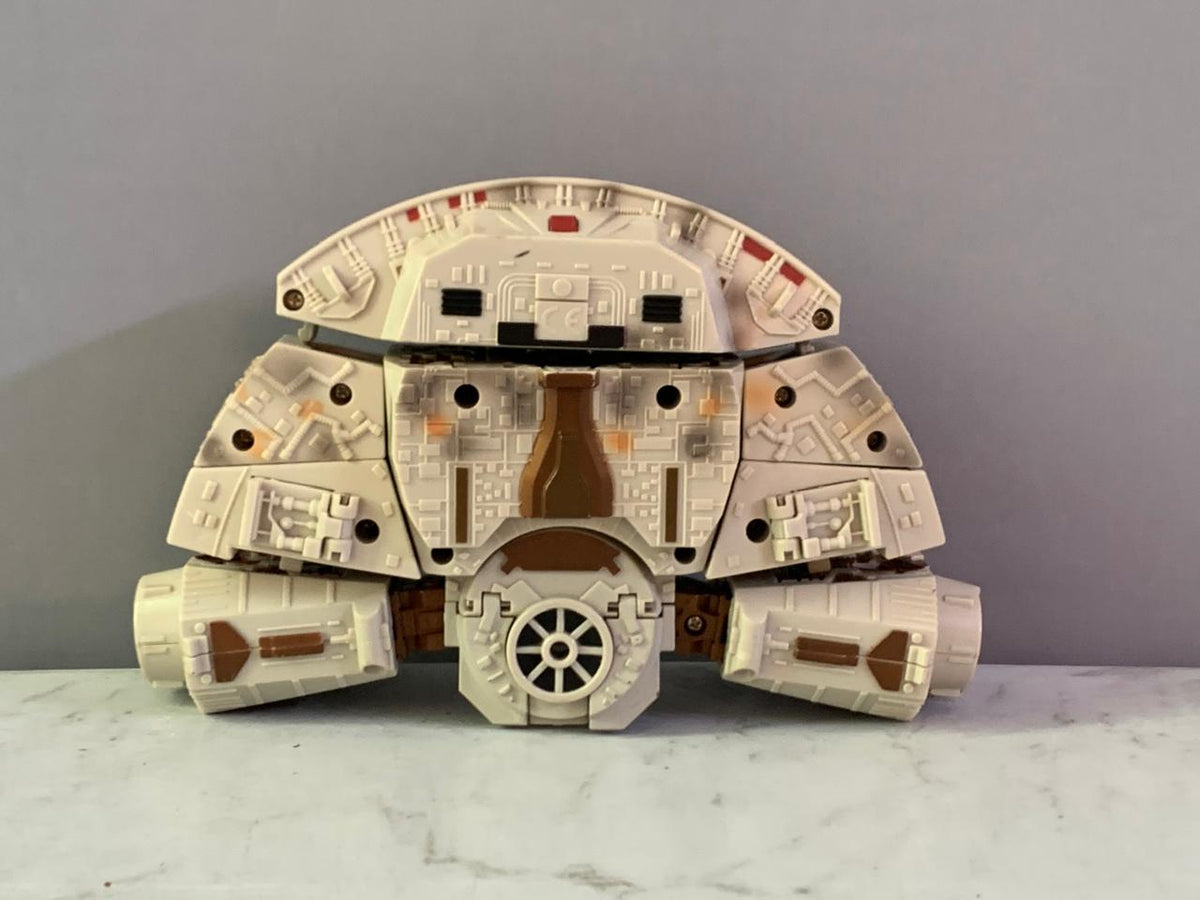 Star Wars Transformers Han Solo & Chewbacca Millennium Falcon Figure. (Rs 350 advance)