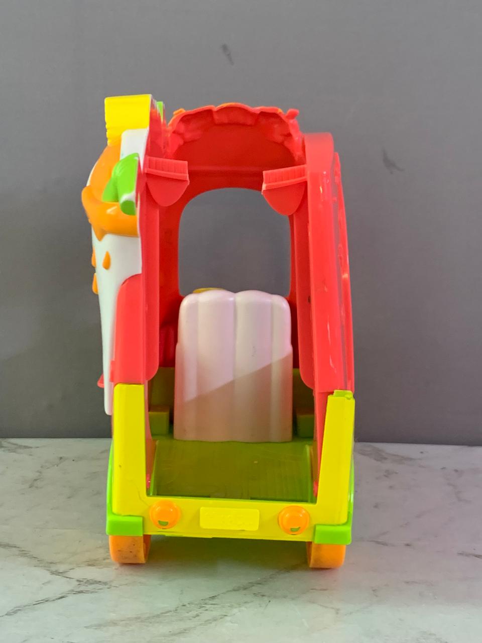 Shopkins Shoppies Groovy Smoothie Juice Truck.(missing back side, must check video) (Rs 250 advance)