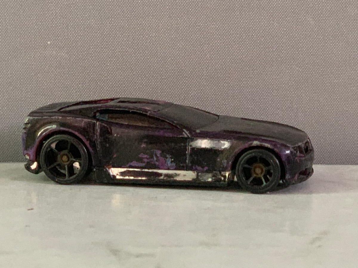 Hot Wheels Torque Screw Die-Cast Toy.(must check video for condition)