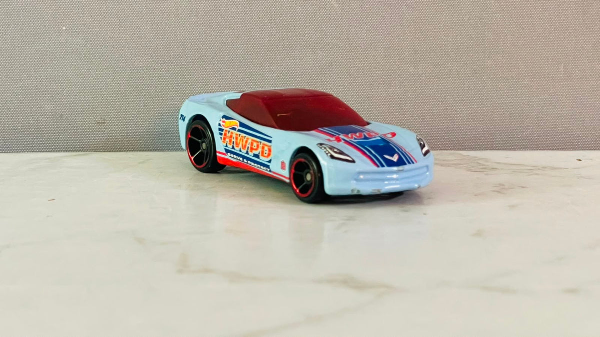 Hot Wheels 2017 HW Rescue '14 Corvette Stingray 20/365.