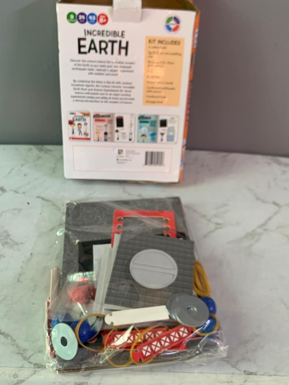 Hinkler Kids Incredible Earth (new)(Rs 200 advance)