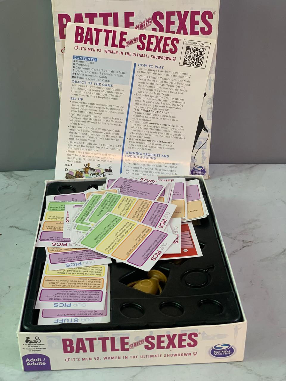 Spin Master Games - Battle of The Sexes Board Game. (Rs 250 advance)