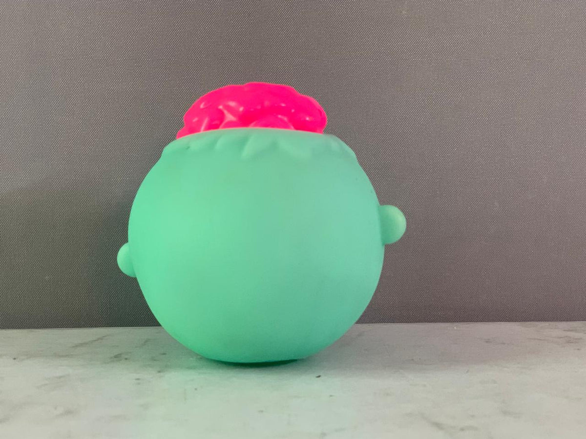 Zombie Squeeze Head Bopper Novelty Toy.
