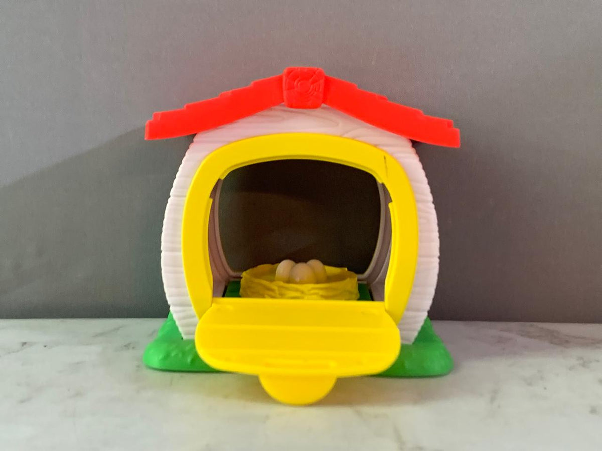 CoComelon Petting Farm Hen House. (Rs 200 advance)