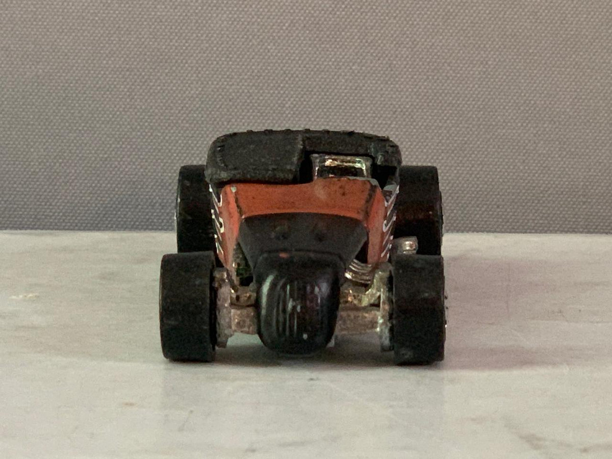Hot Wheels Track T die-cast Hot Rod.