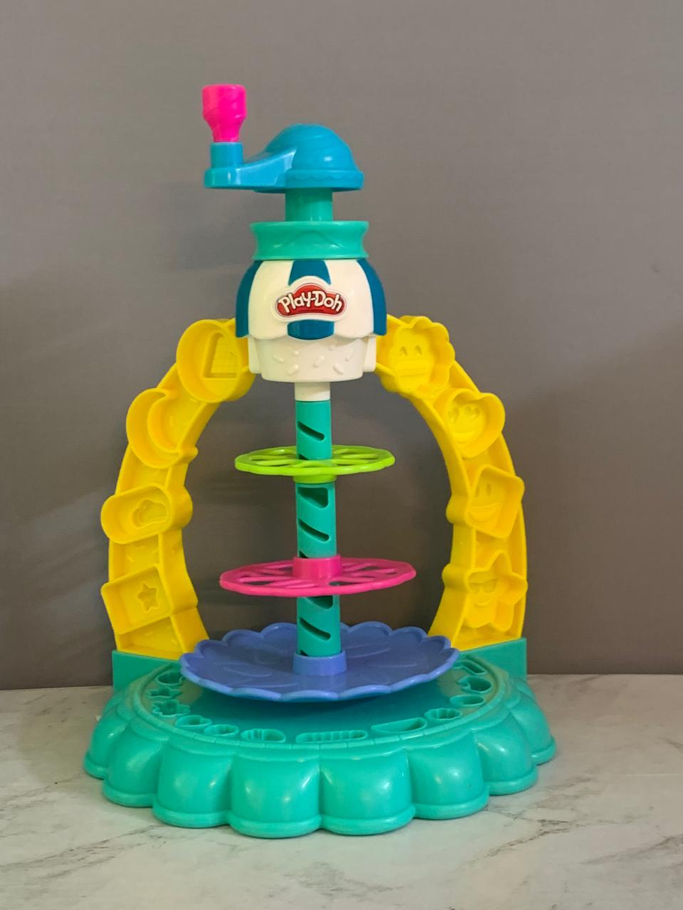 Play-Doh Kitchen Creations Sprinkle Cookie Surprise Playset.(Rs 250 advance)