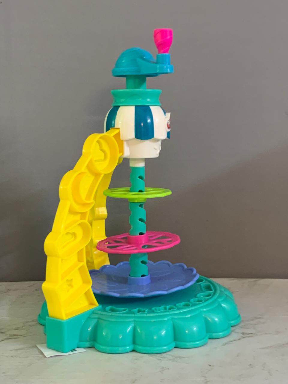 Play-Doh Kitchen Creations Sprinkle Cookie Surprise Playset.(Rs 250 advance)