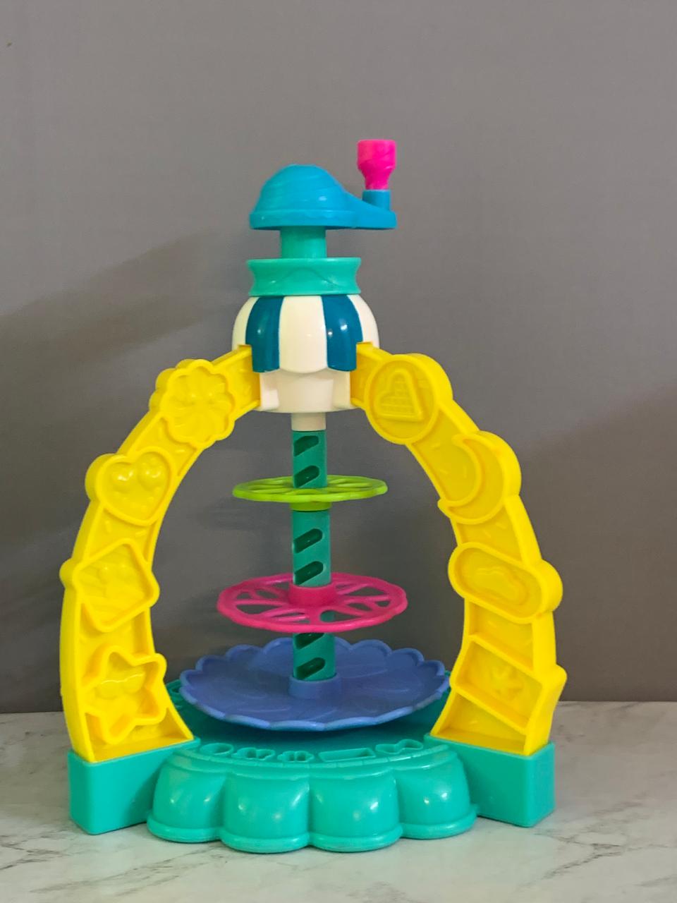Play-Doh Kitchen Creations Sprinkle Cookie Surprise Playset.(Rs 250 advance)