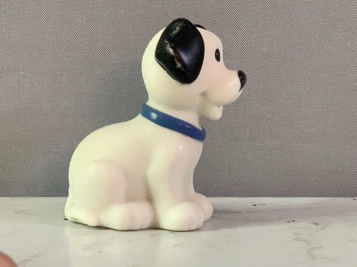 Fisher-Price Little People White Dog Figure.