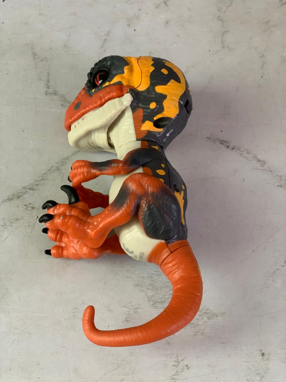 WowWee Untamed Raptor by Fingerlings - Blaze.(new batteries required) (Rs 200 advance)