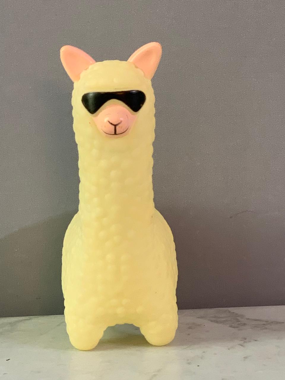 Llama Night Light. (new batteries required)