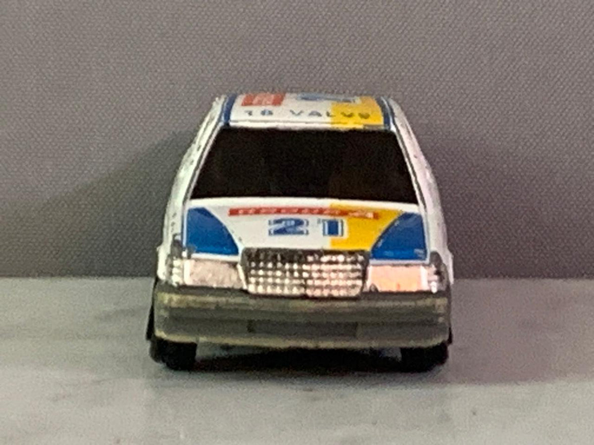 Yatming #821 Mercedes-Benz 190E.(must check video)