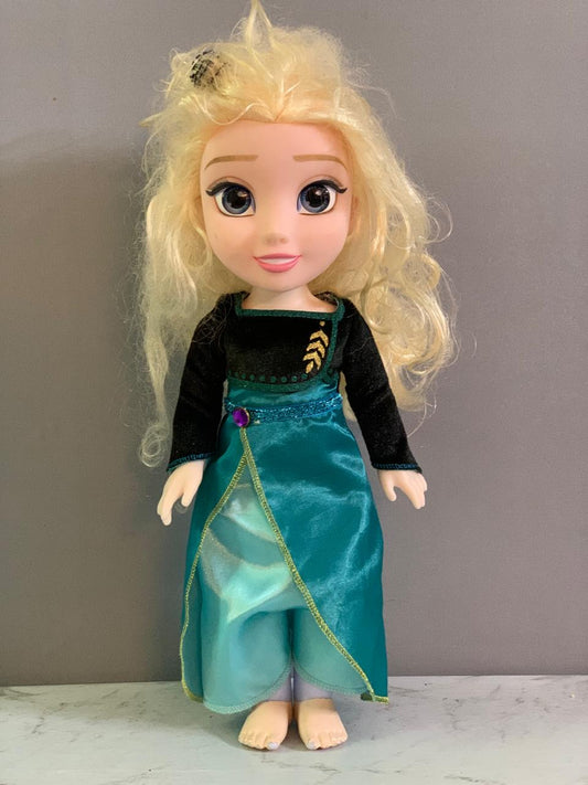 Jakks Pacific Disney Frozen 2 Queen Anna Doll.