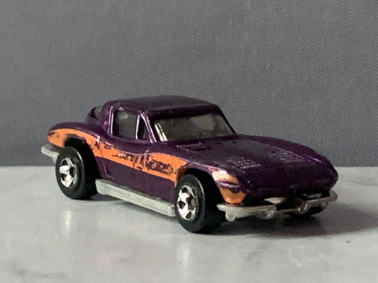 Hot Wheels Corvette Stingray.