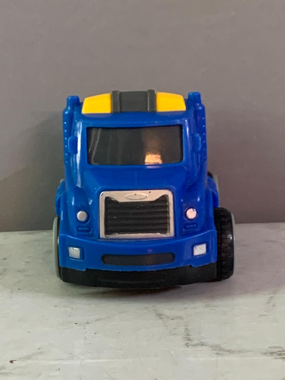 Kid Connection Utility Truck. (Rs 150 advance)