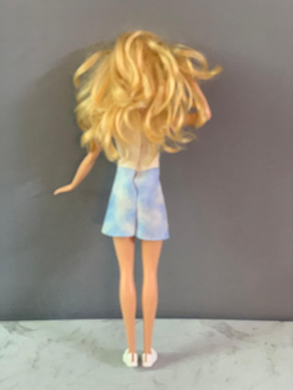 Barbie Travel Doll. (Rs 150 advance)
