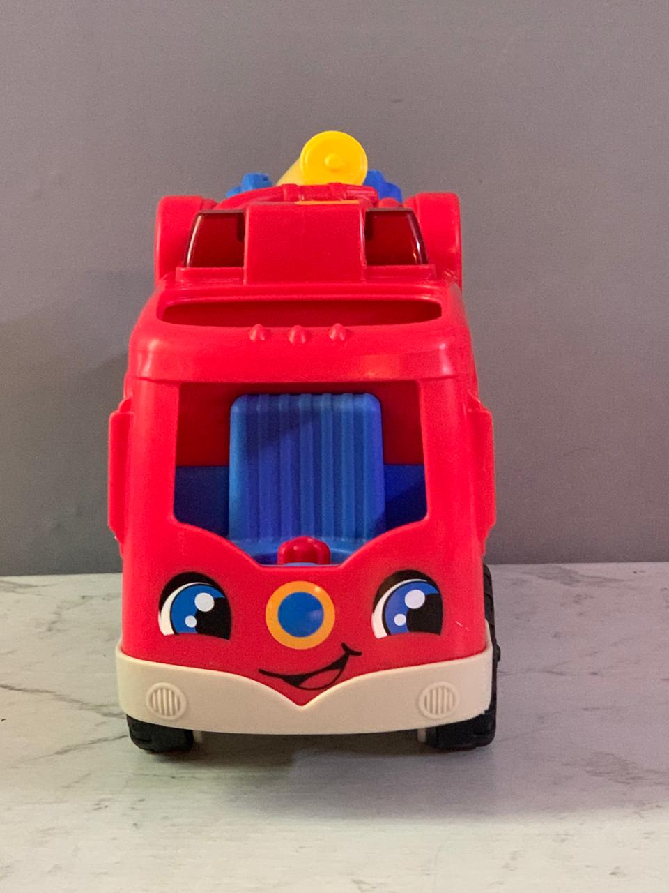 Fisher-Price Little People Helping Others Fire Truck. (Rs 350 advance)