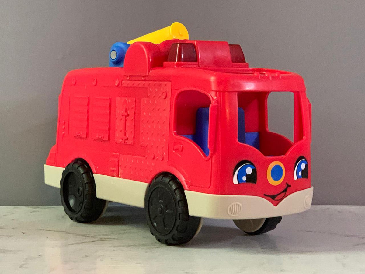 Fisher-Price Little People Helping Others Fire Truck. (Rs 350 advance)