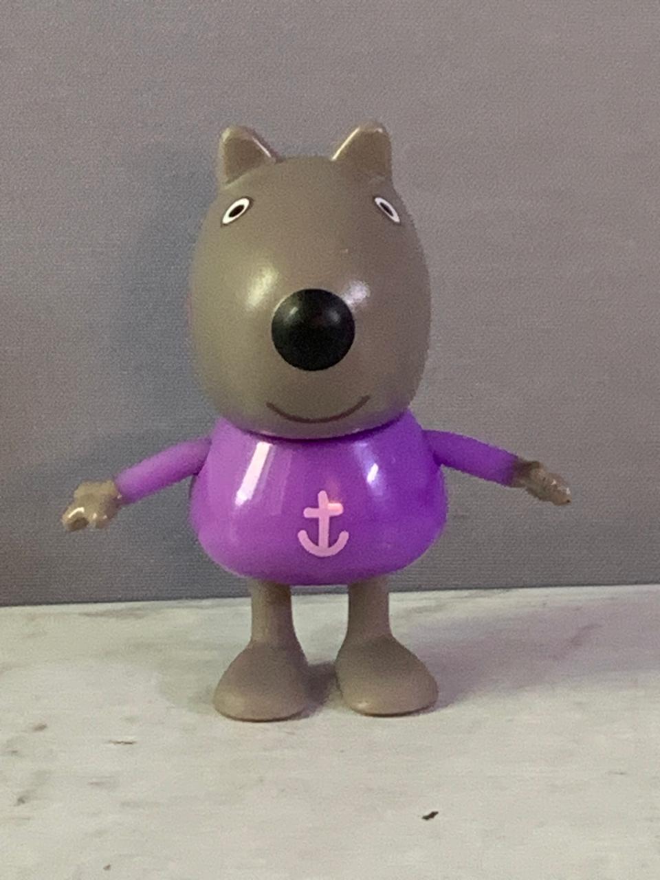 Peppa Pig Danny Dog Action Figure.