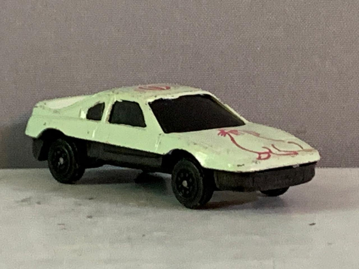 Hot Wheels Pontiac Fiero 2M4.