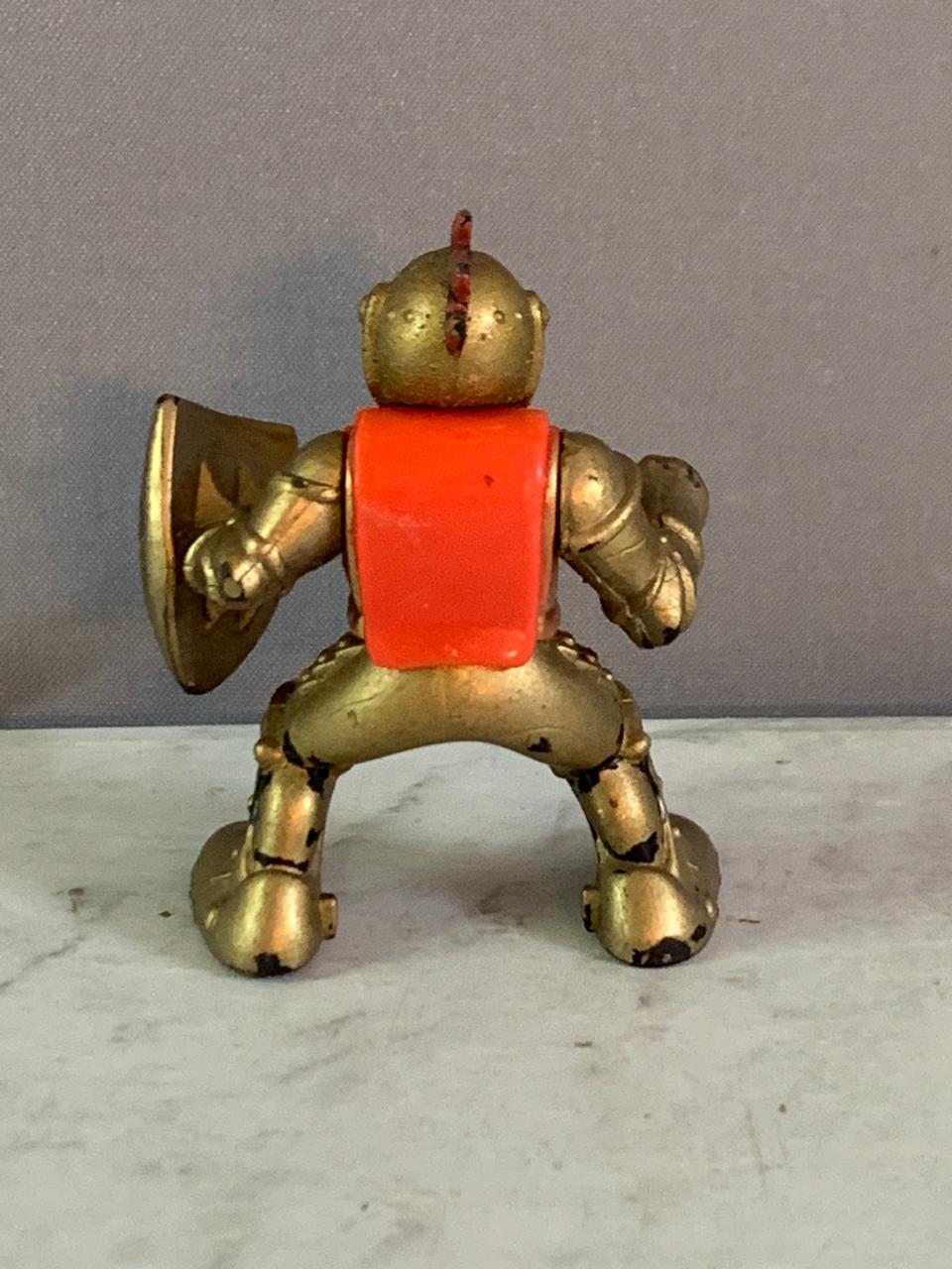 Fisher-Price Great Adventures Gold Knight Action Figure.(hand damaged)