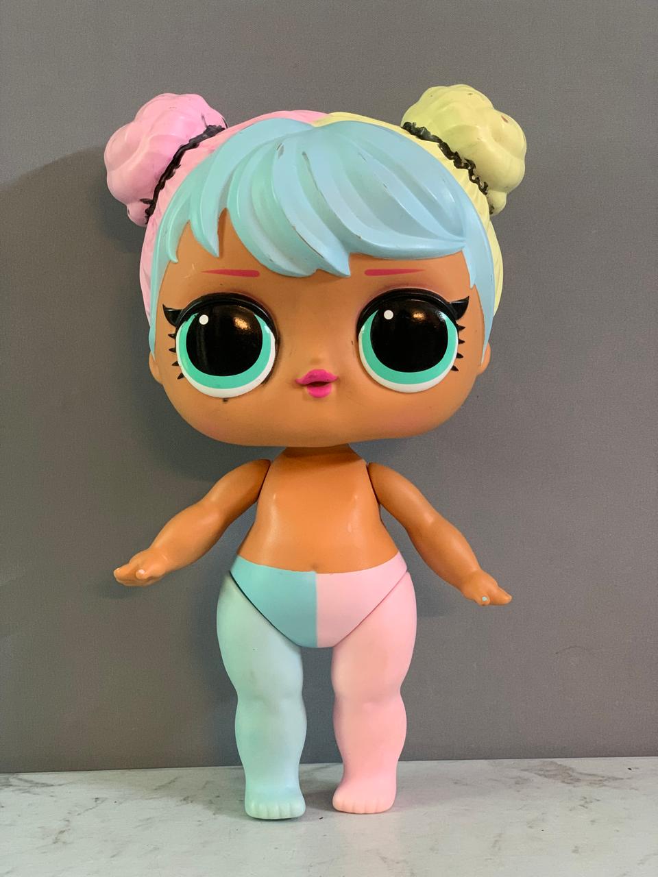 L.O.L. Surprise! Big B.B. Bon Bon Fashion Doll.(Rs 250 advance)
