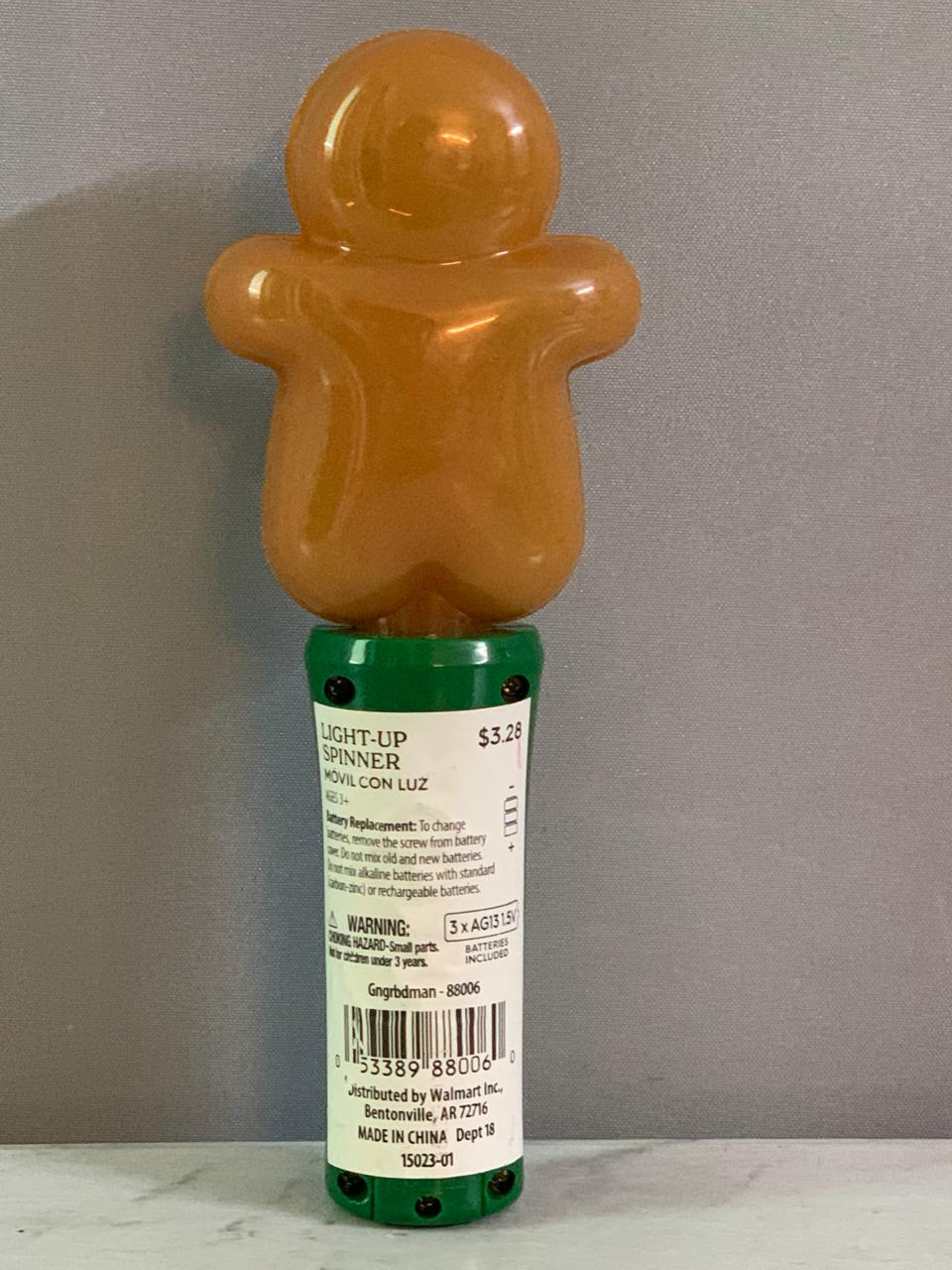Gingerbread Man Light-Up Spinner Wand. (Batteries need replacement)(Rs 150 advance)