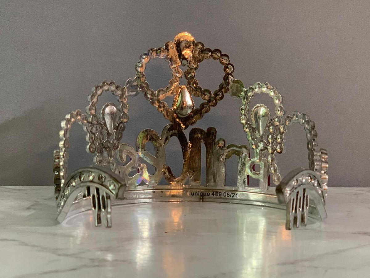 Princess Jeweled Sparkling Silver Tiara. (Rs 150 advance)