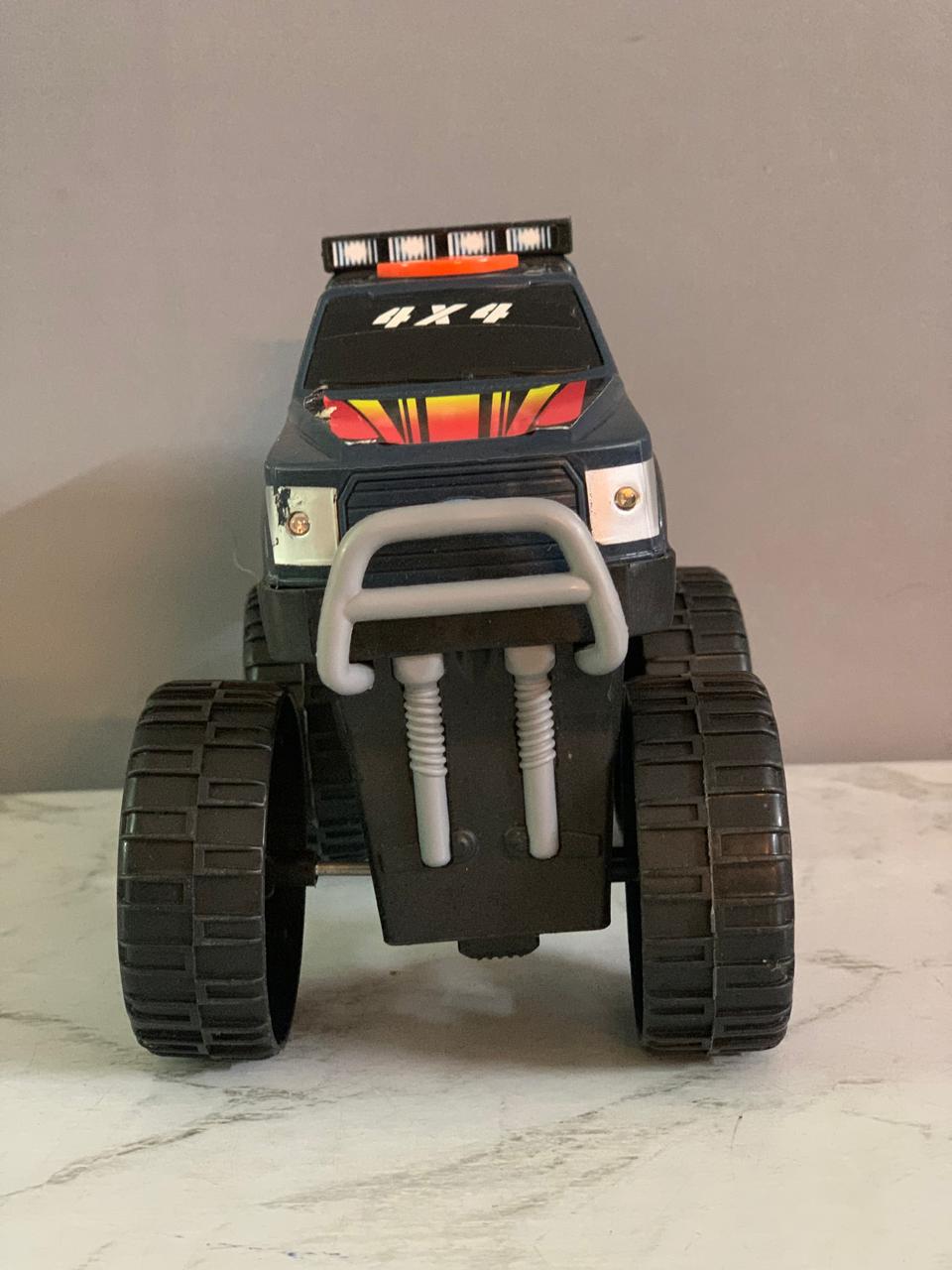Kid Galaxy Lights and Sounds F150 Truck. (Rs 400 advance)