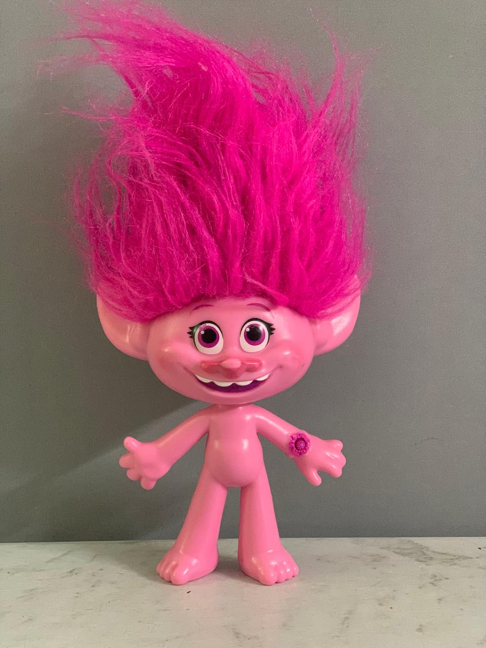 DreamWorks Trollspink Princess Poppy Figure. (Batteries need replacement)