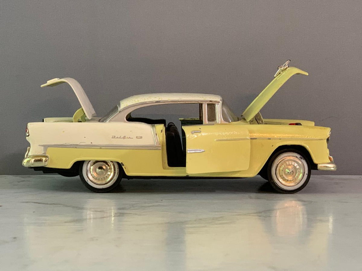 Chevrolet Bel Air. (Rs 350 advance)