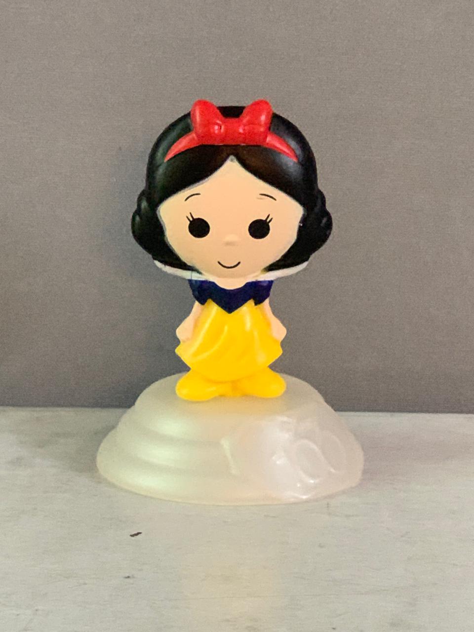Disney 100 Years of Wonder Snow White Figure.