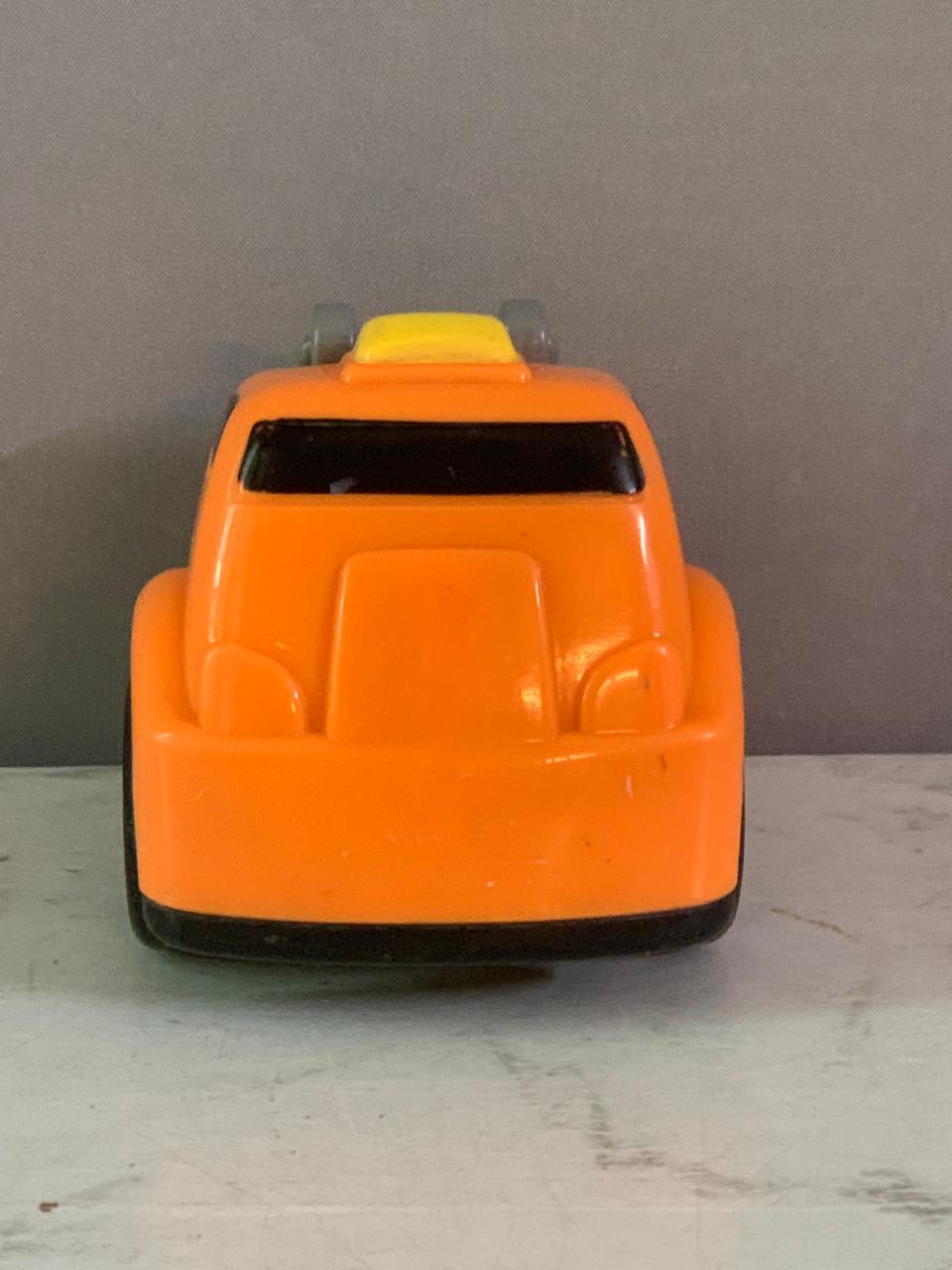 Construction Vehicle. (Rs 100 advance)
