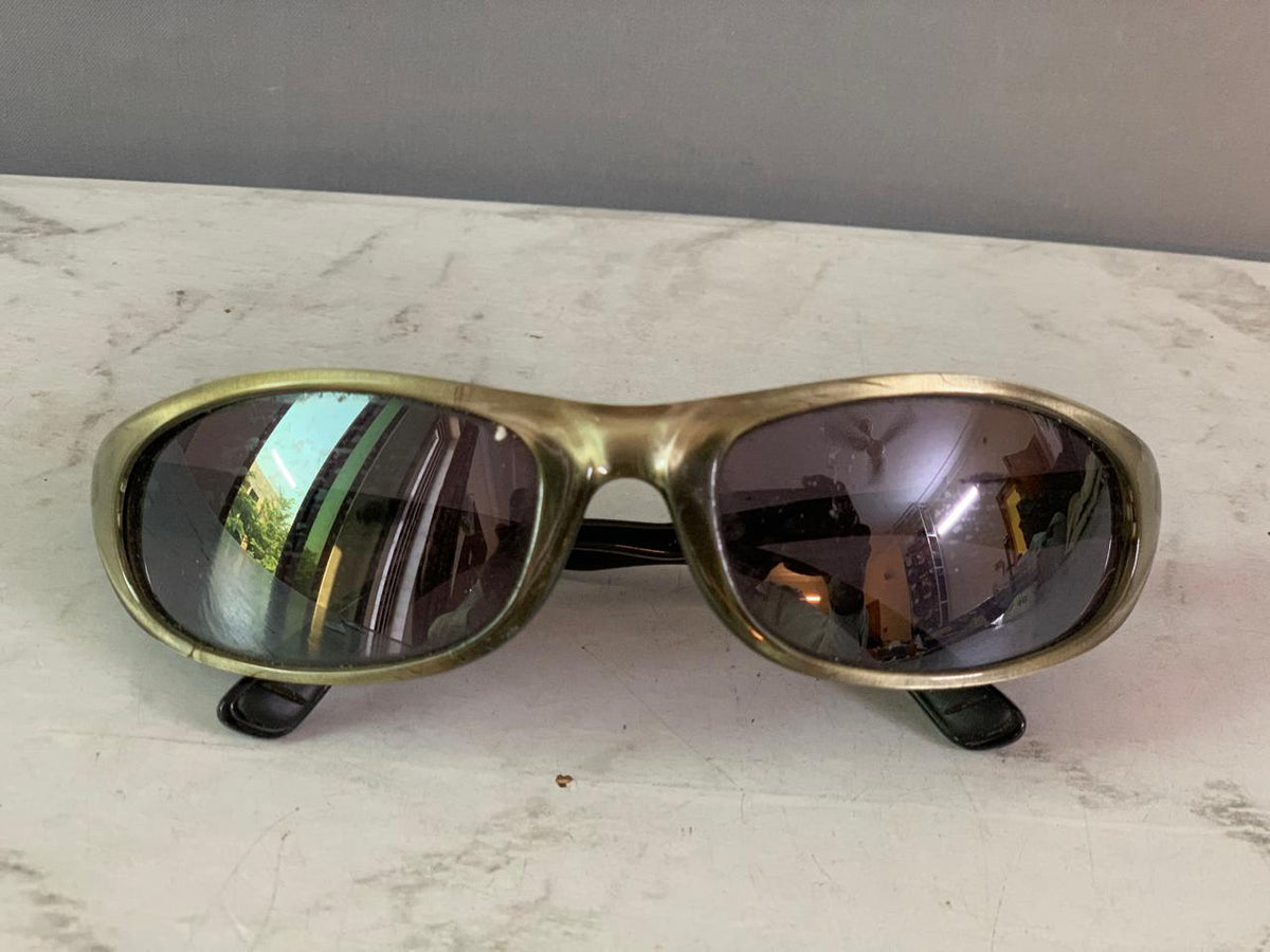 Oakley Eye Jacket 1.0 Sunglasses.(9/10 condition)(Rs 200 advance)