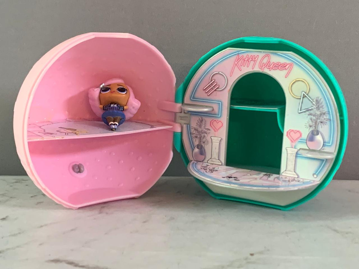 L.O.L. Surprise! Ball Capsule (Rs 100 advance)