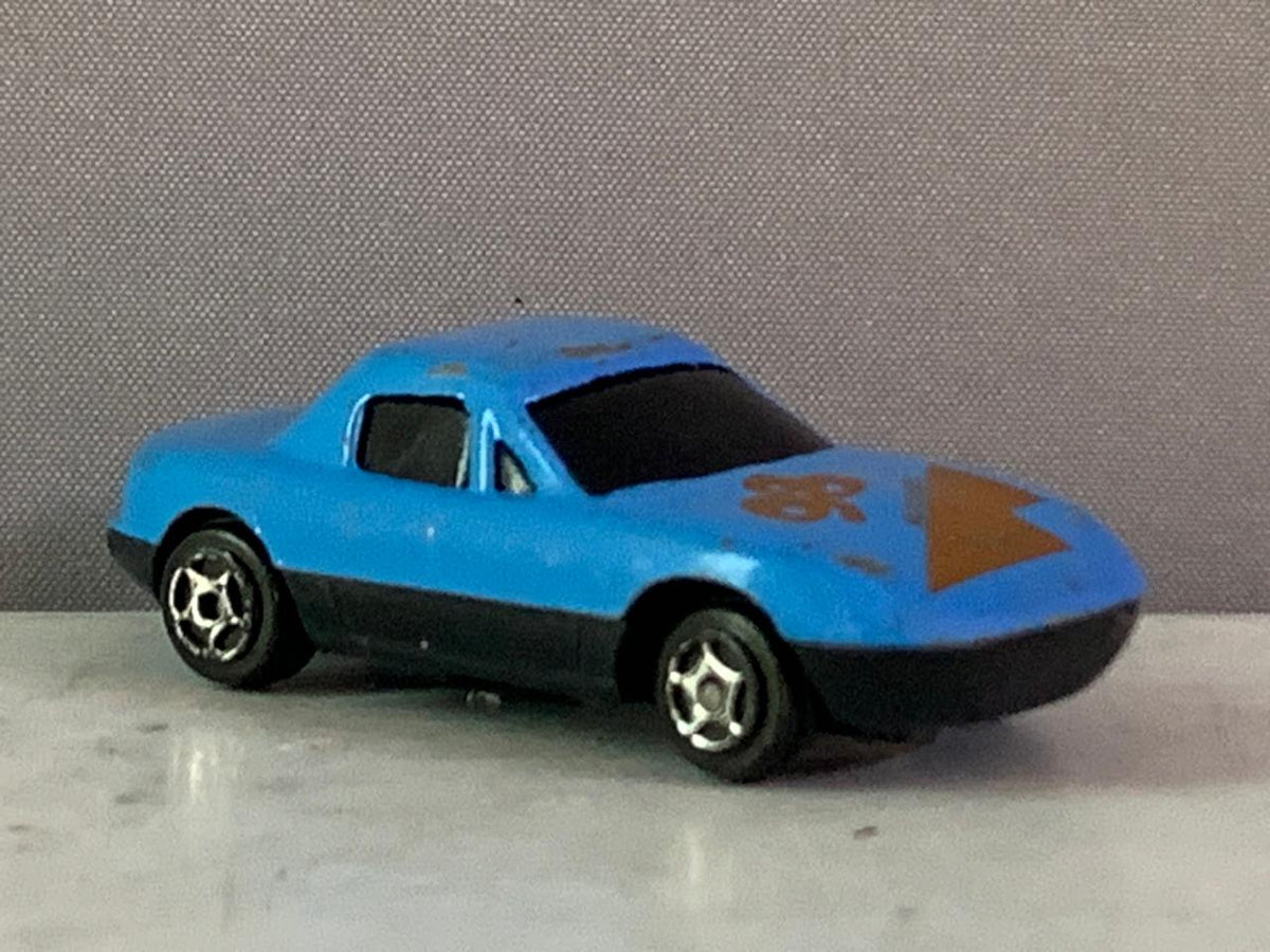 Mazda MX-5 Miata.